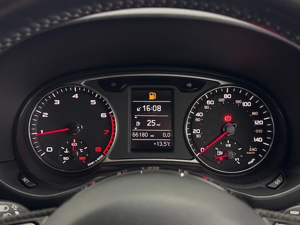 Used Audi A1 2015 for sale - 76333412: Photo 8