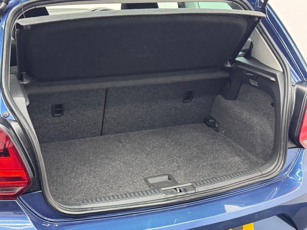 Used Volkswagen Polo 2016 for sale - 76509499: Photo 38