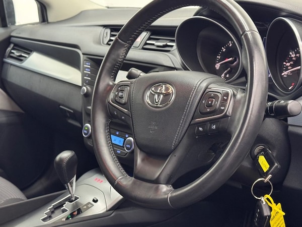 Used Toyota Avensis 2017 for sale - 76291372: Photo 34