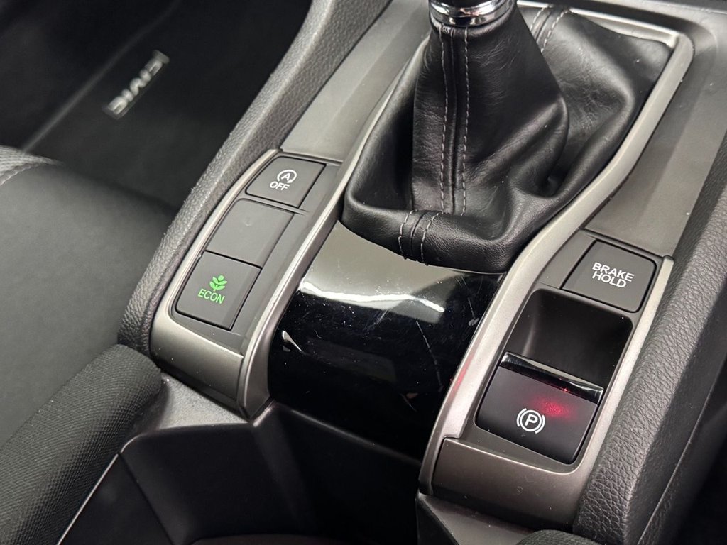 Used Honda Civic 2018 for sale - 76429704: Photo 18