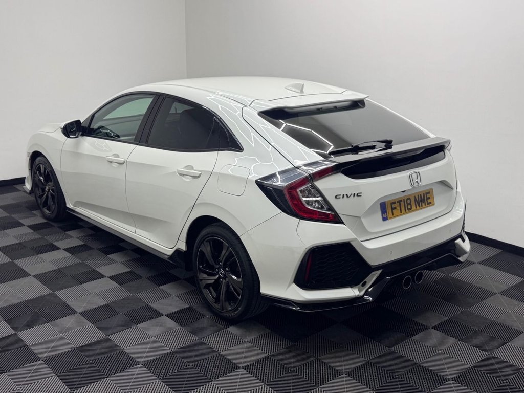 Used Honda Civic 2018 for sale - 76429704: Photo 2