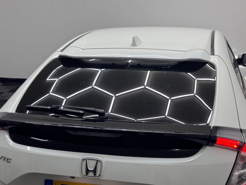 Used Honda Civic 2018 for sale - 76429704: Photo 25