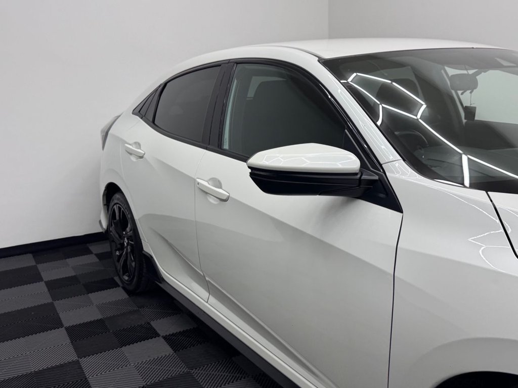Used Honda Civic 2018 for sale - 76429704: Photo 26