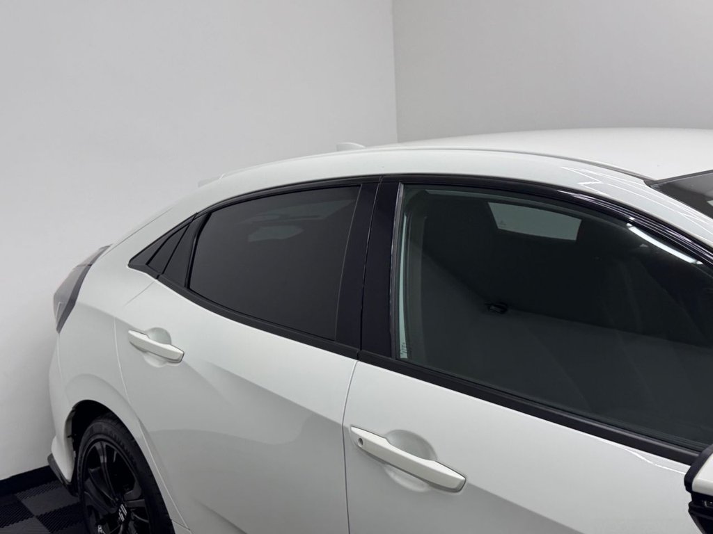 Used Honda Civic 2018 for sale - 76429704: Photo 40