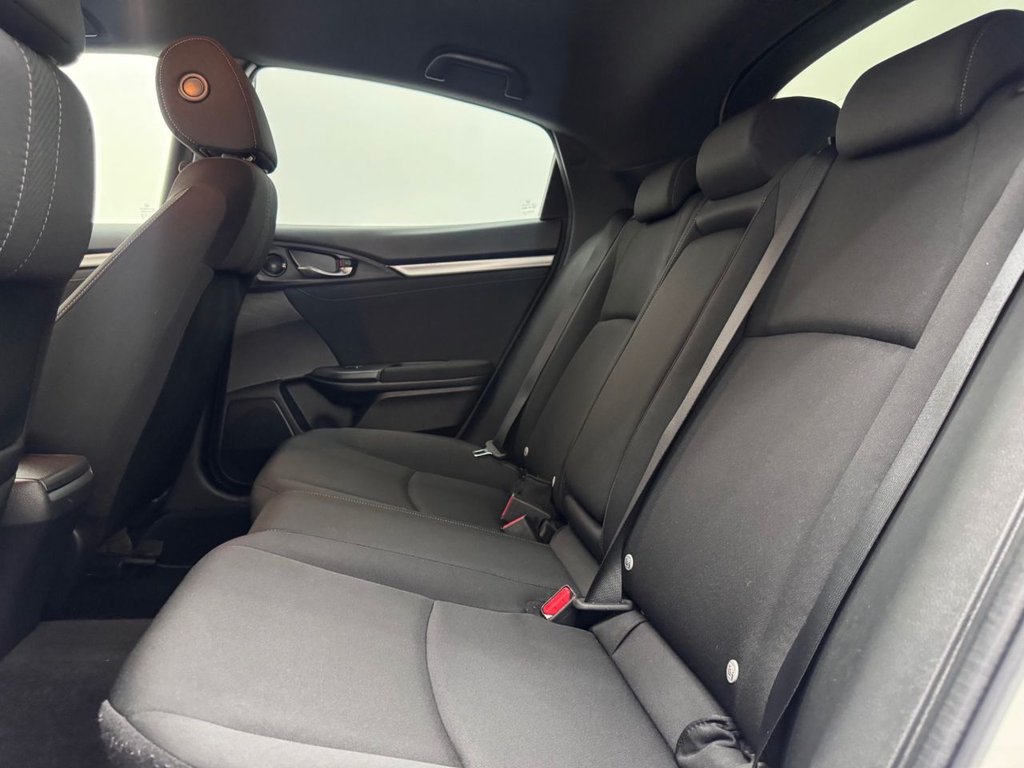 Used Honda Civic 2018 for sale - 76429704: Photo 7