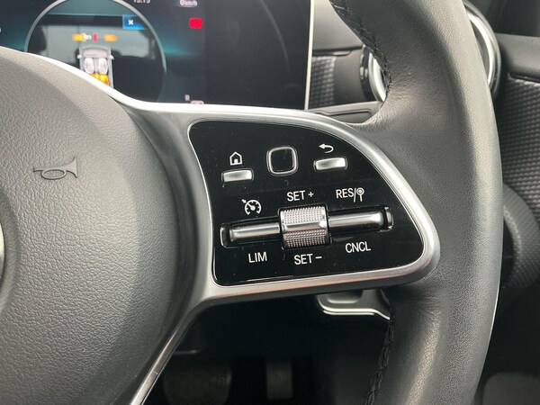 Used Mercedes-Benz A-Class 2018 for sale - 76072369: Photo 25