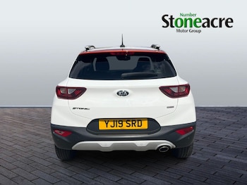 Used Kia Stonic 2019 for sale - 79552999: Photo