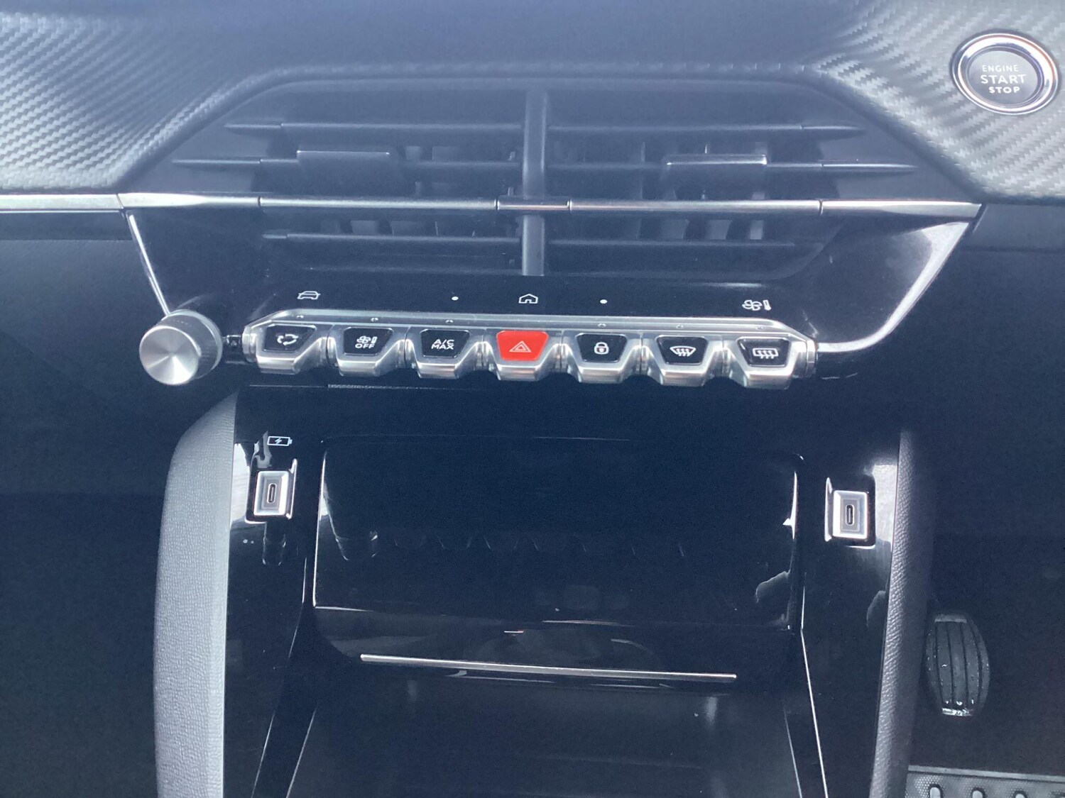 Used Peugeot 2008 2024 for sale - 77574391: Photo 43