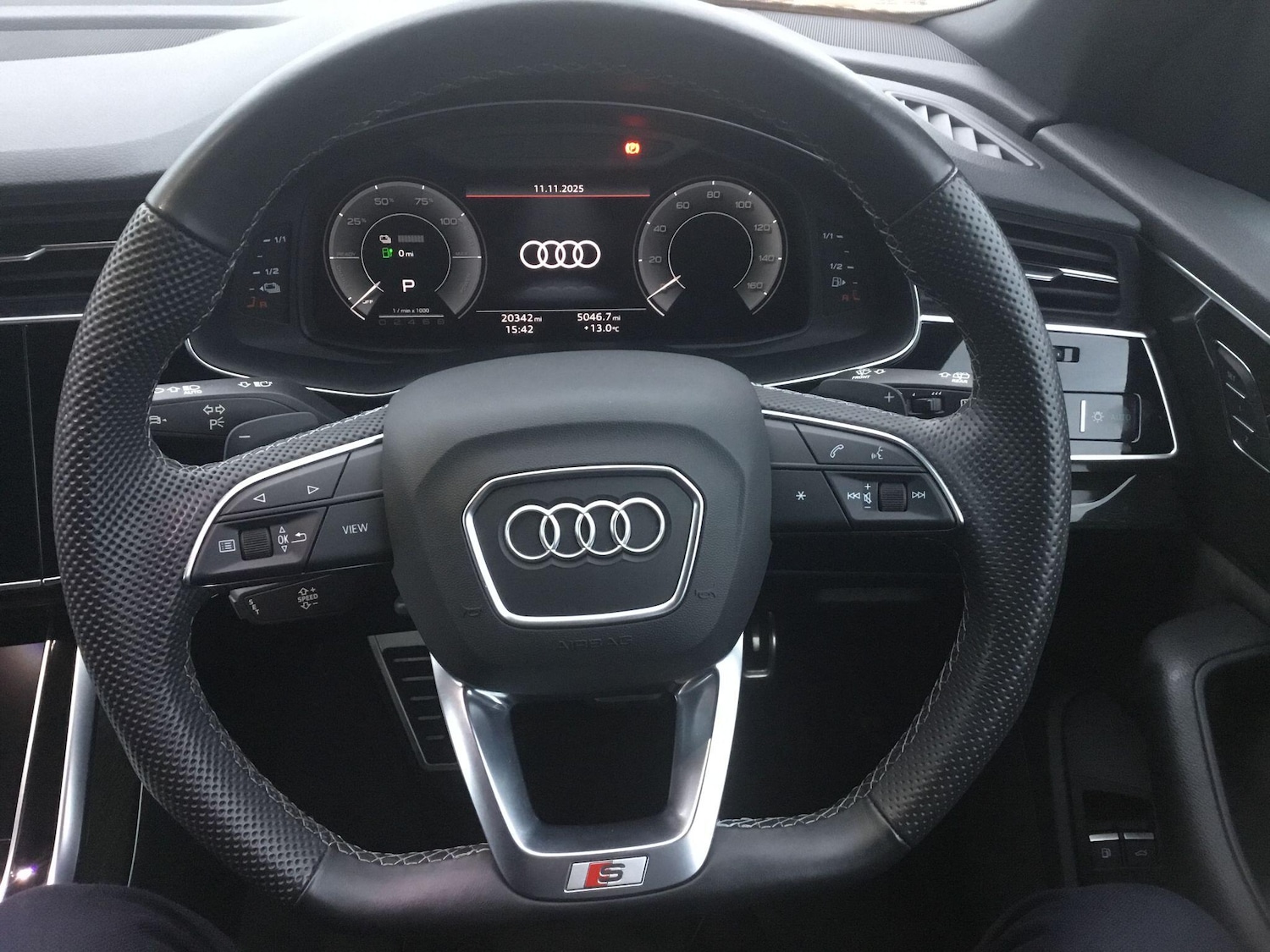 Used Audi Q8 2021 for sale - 76472707: Photo 37
