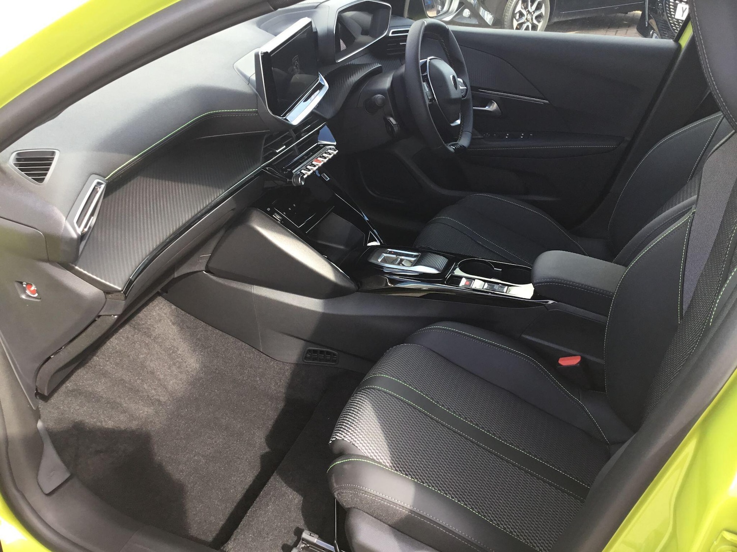 Used Peugeot 208 2025 for sale - 76688588: Photo 18