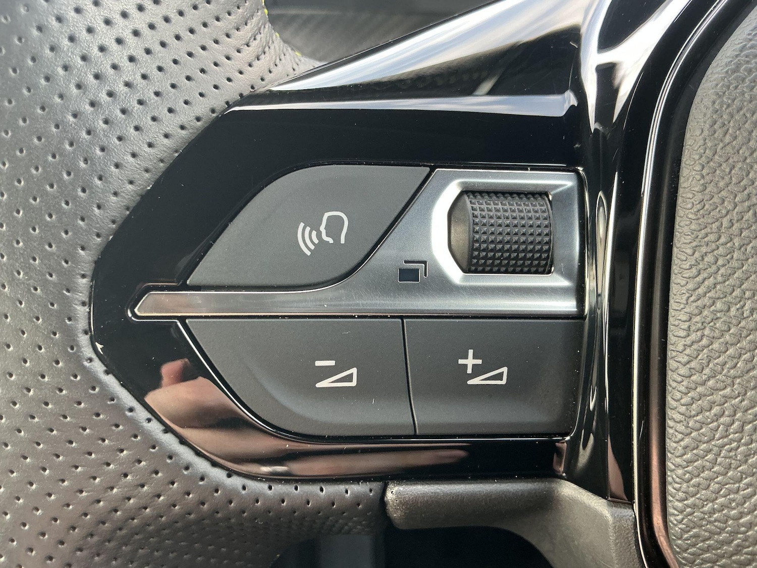 Used Peugeot 208 2022 for sale - 76446608: Photo 29