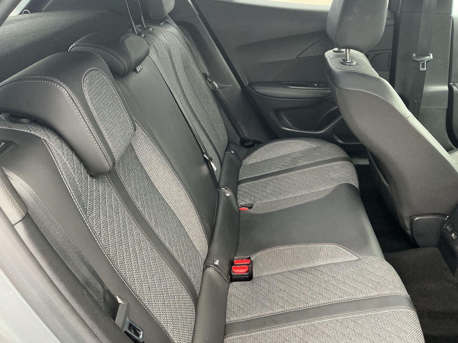 Used Peugeot 2008 2024 for sale - 77395978: Photo 28