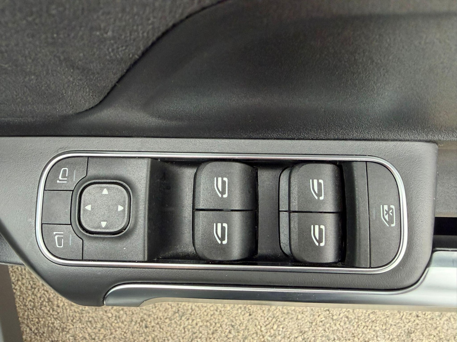 Used Mercedes-Benz GLB 2022 for sale - 77163480: Photo 32