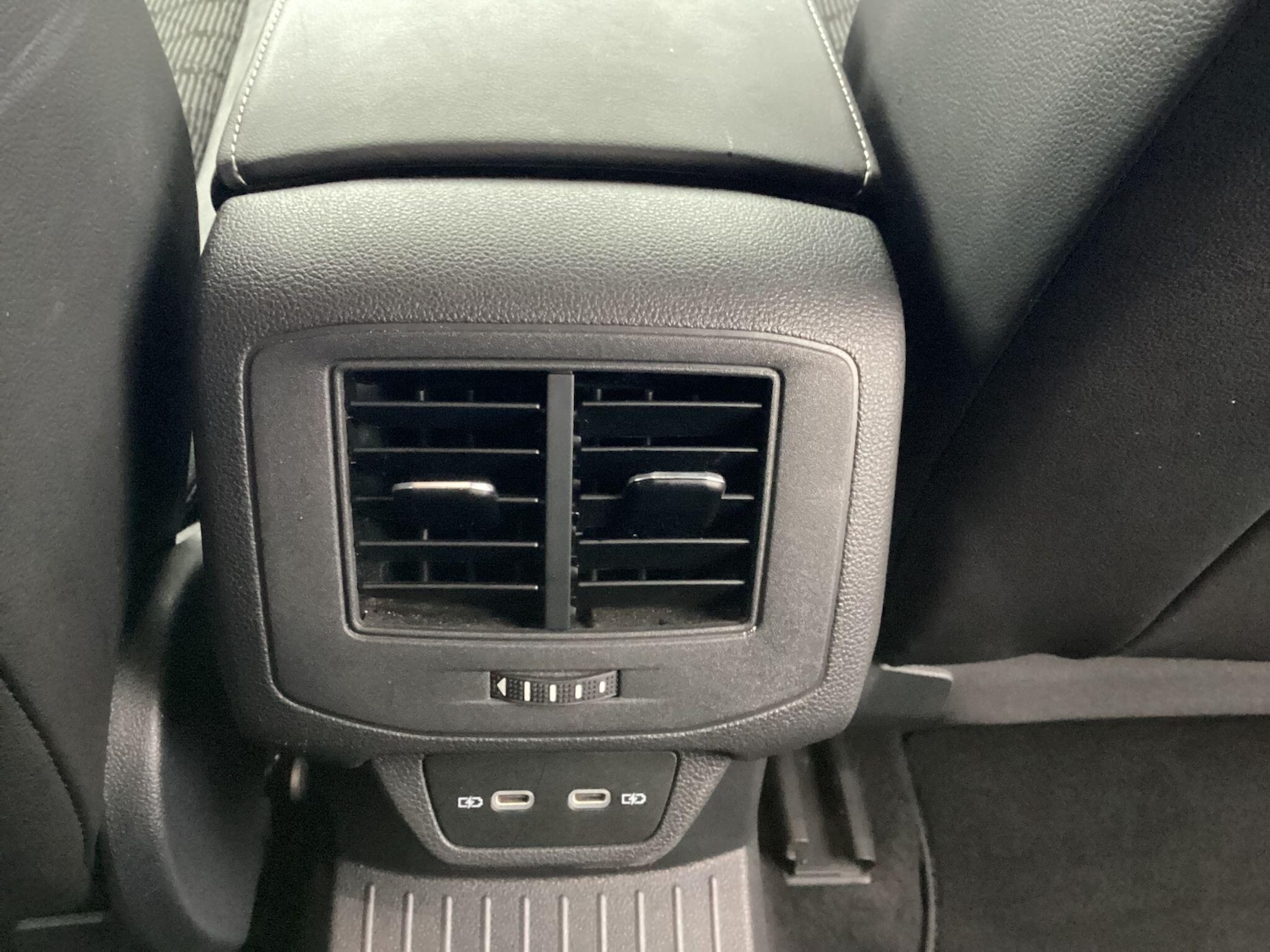 Used Volkswagen T-Roc 2022 for sale - 77238504: Photo 26