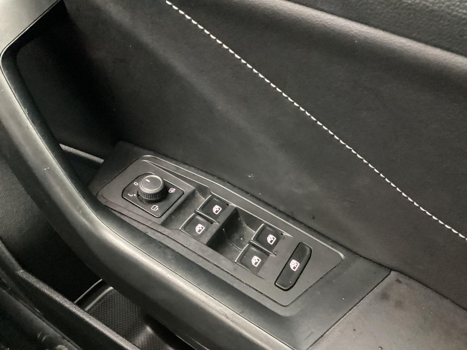 Used Volkswagen T-Roc 2022 for sale - 77238504: Photo 34