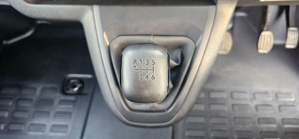 Used Peugeot Expert 2025 for sale - 76250934: Photo 25