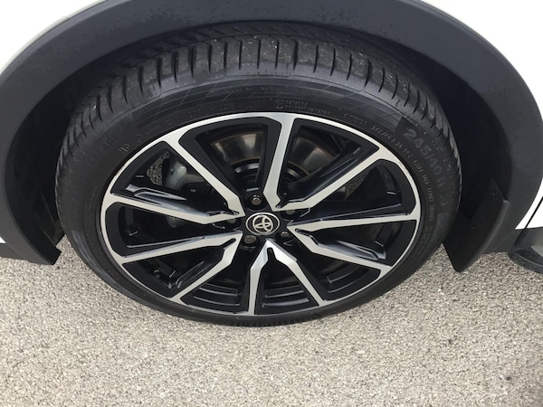 Used Toyota C-HR 2024 for sale - 76251455: Photo 11