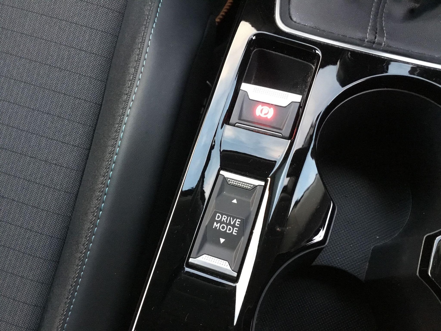 Used Peugeot 2008 2022 for sale - 76752511: Photo 24