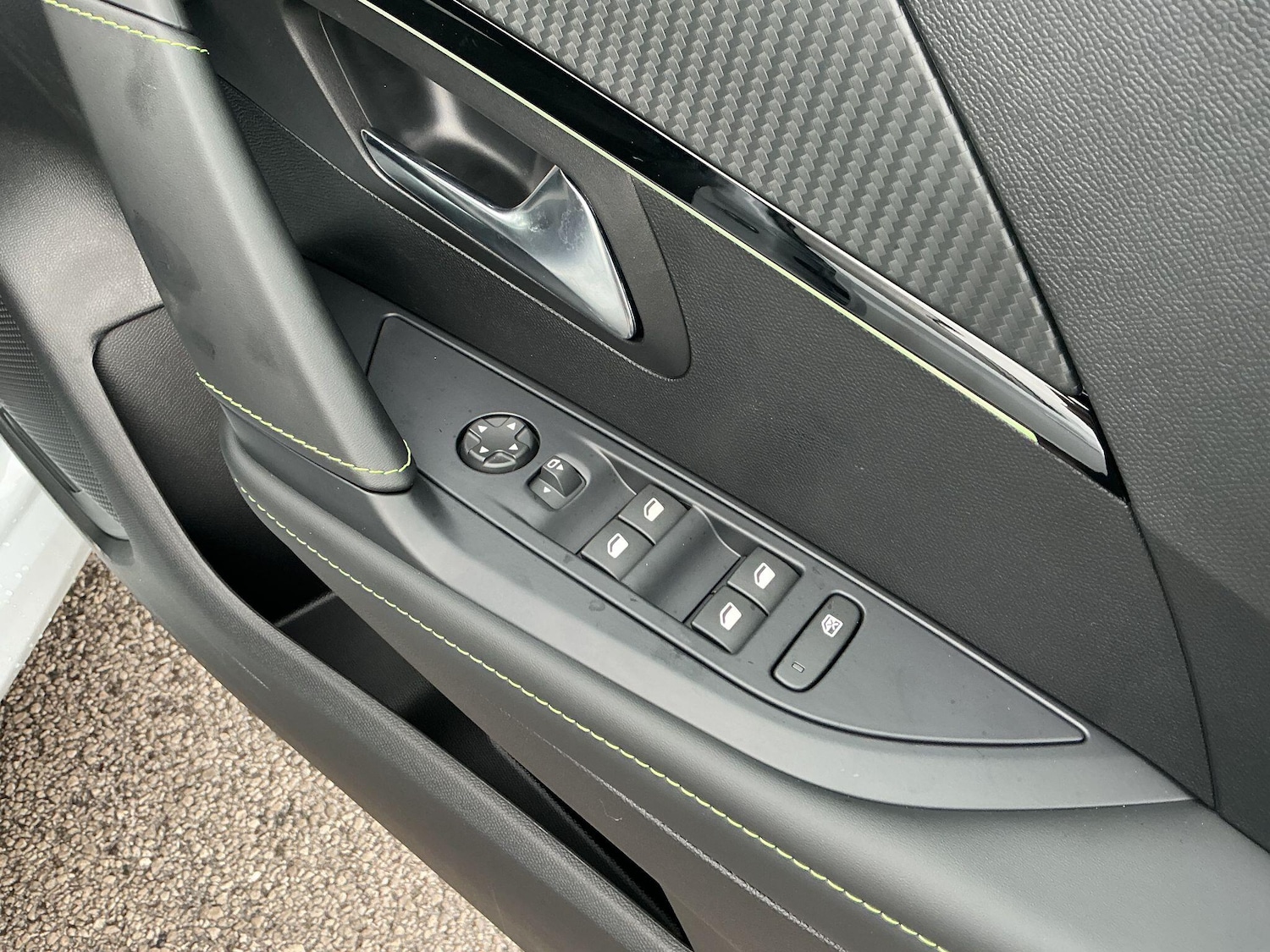 Used Peugeot 208 for sale - 77242755: Photo 35