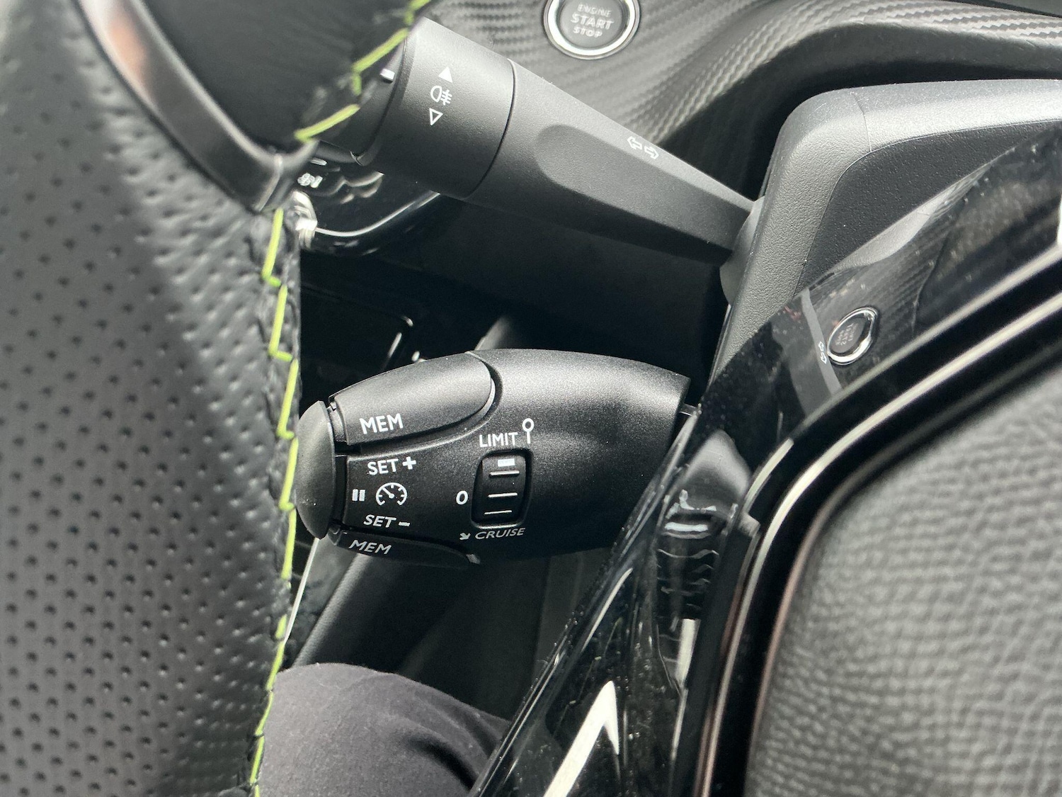 Used Peugeot 208 for sale - 77242755: Photo 42