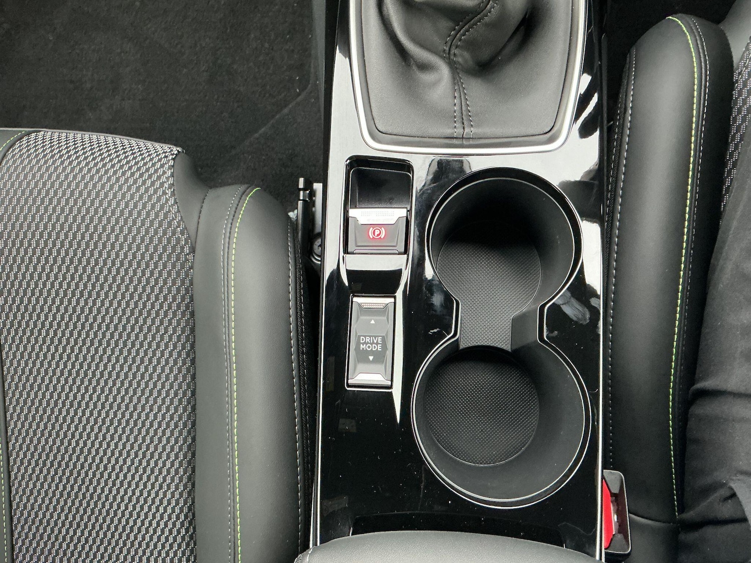 Used Peugeot 208 for sale - 77242755: Photo 45