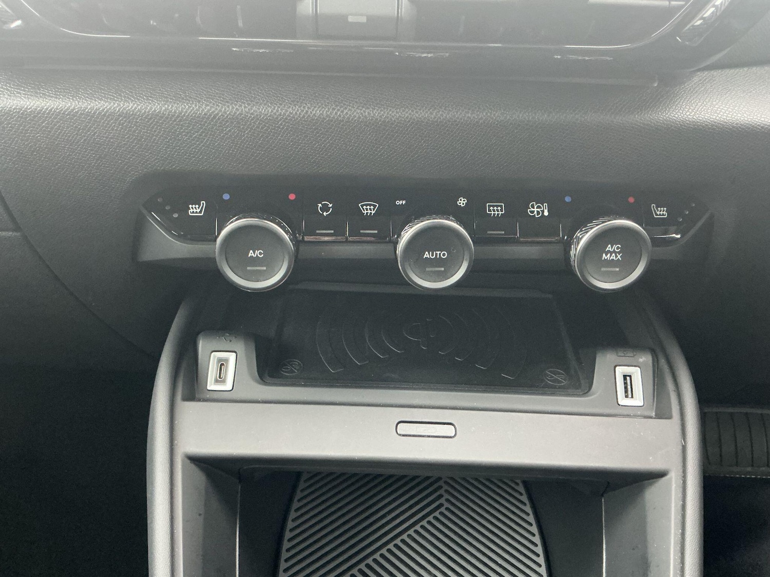 Used Citroen C4 2022 for sale - 76527775: Photo 36