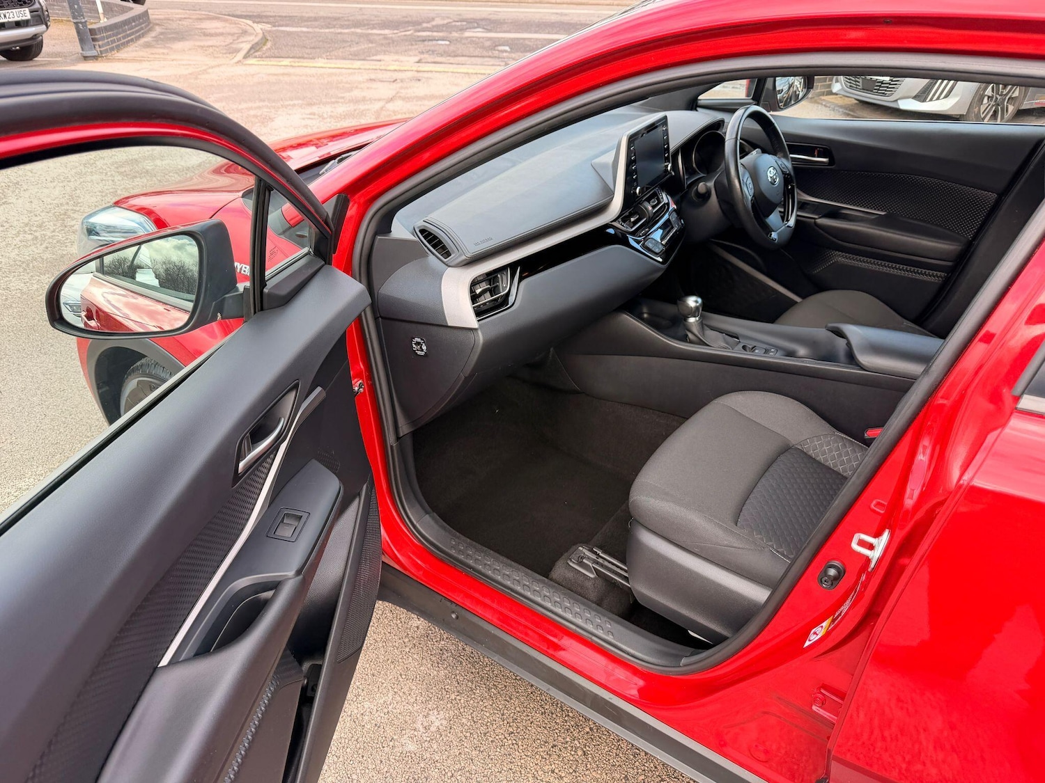 Used Toyota C-HR 2020 for sale - 78147805: Photo 28