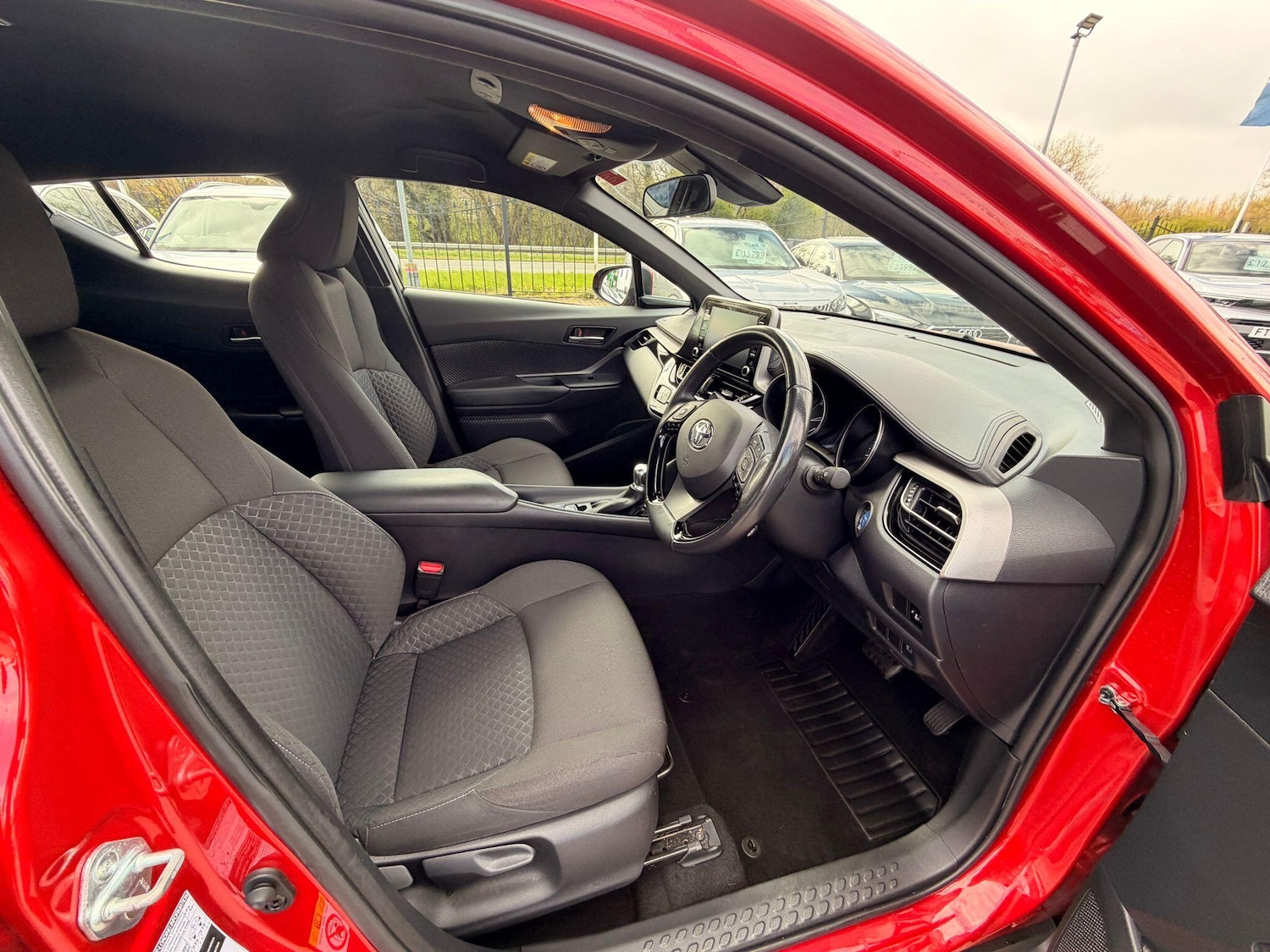 Used Toyota C-HR 2020 for sale - 78147805: Photo 31