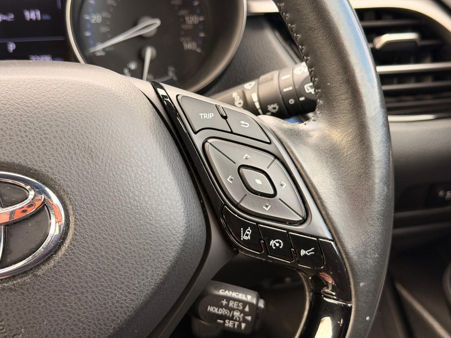 Used Toyota C-HR 2020 for sale - 78147805: Photo 35