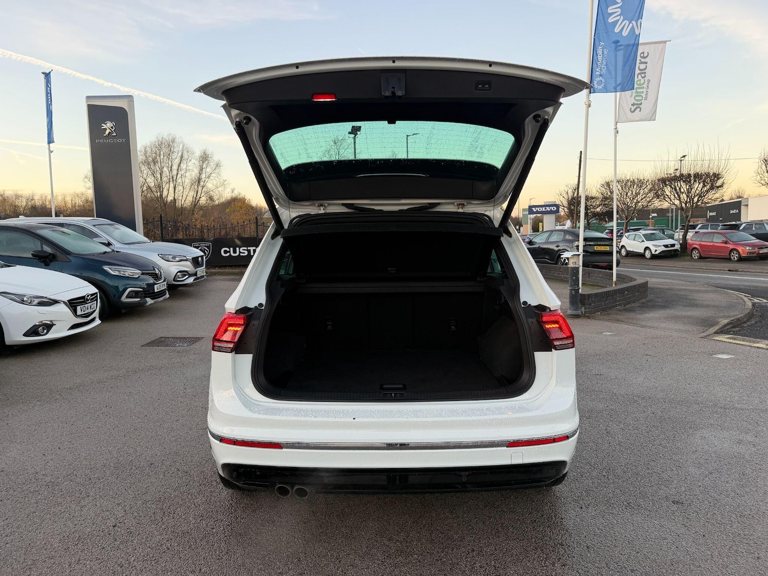 Used Volkswagen Tiguan 2019 for sale - 77021339: Photo 9