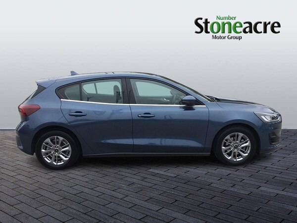 Used Ford Focus 2023 for sale - 76174838: Photo 2