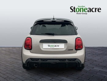 Used MINI Hatch 2021 for sale - 76913022: Photo