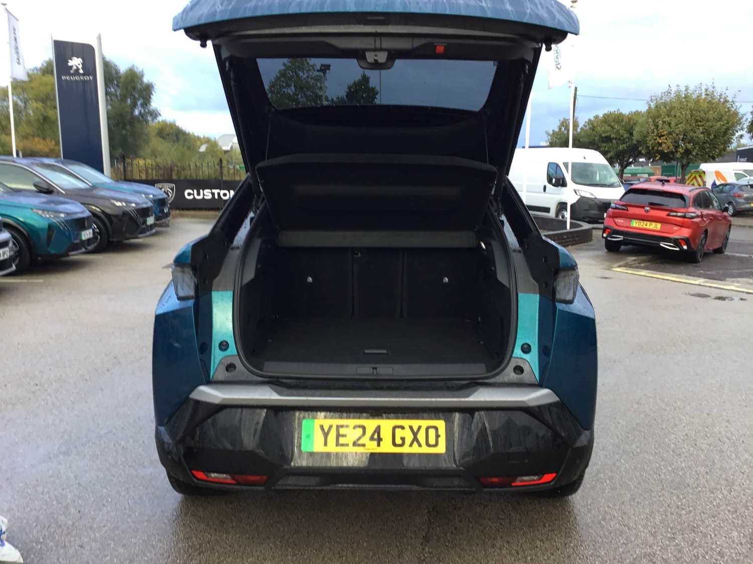 Used Peugeot E-3008 2024 for sale - 76307334: Photo 14