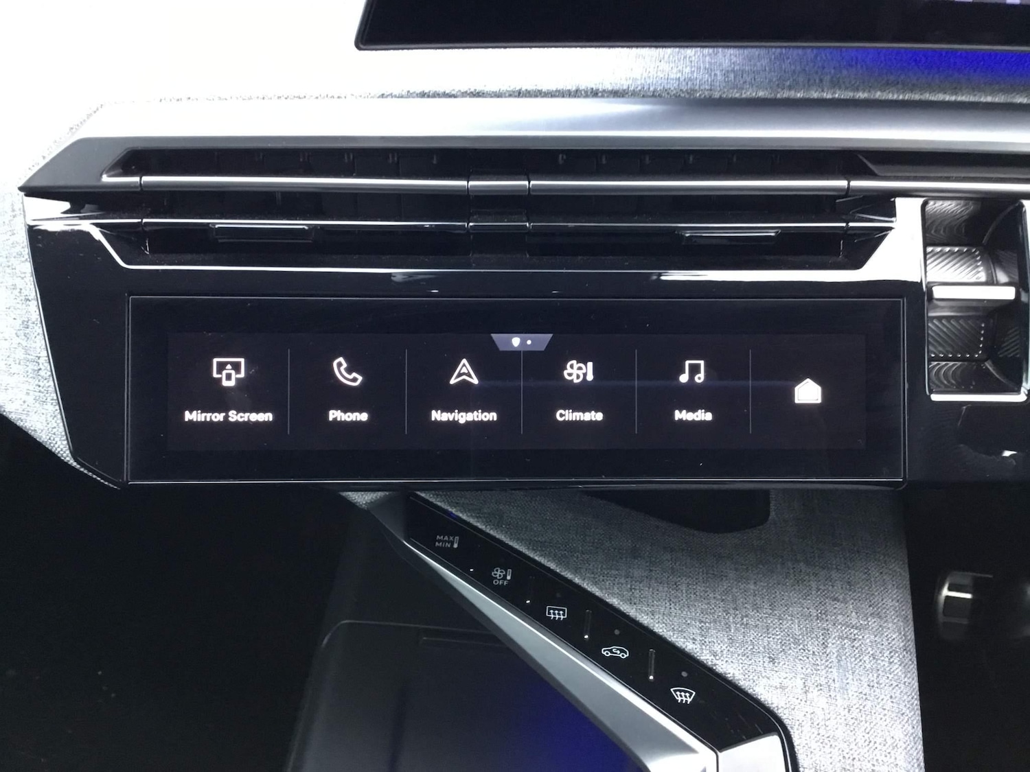 Used Peugeot E-3008 2024 for sale - 76307334: Photo 24