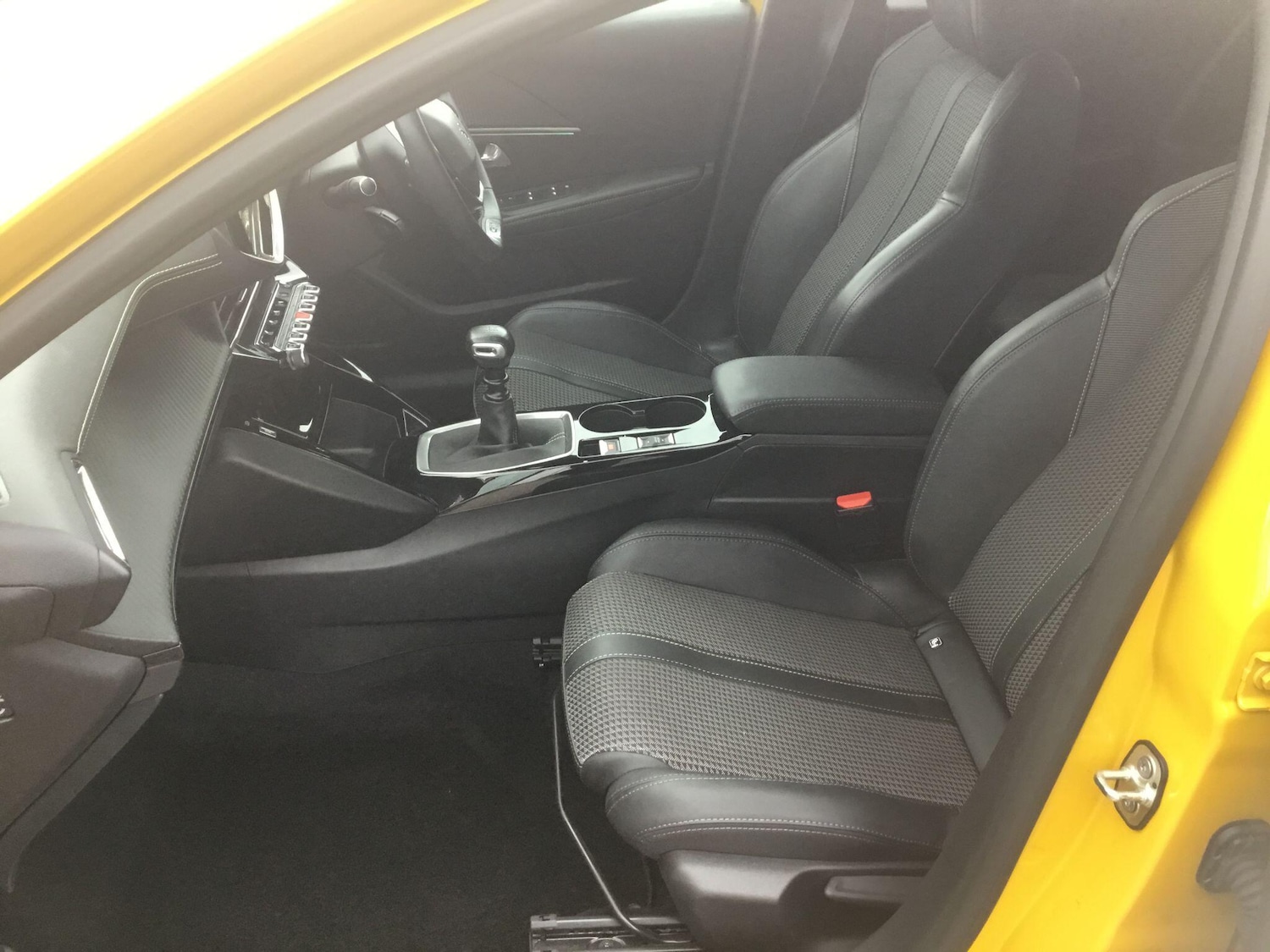 Used Peugeot 208 2022 for sale - 76772248: Photo 19