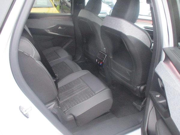Used Peugeot E-5008 2024 for sale - 76251074: Photo 15