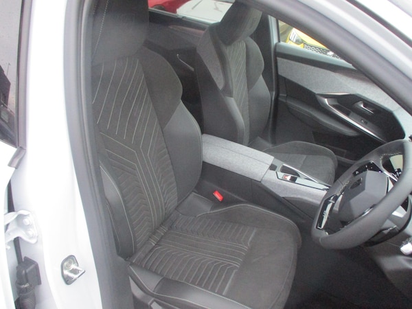 Used Peugeot E-5008 2024 for sale - 76251074: Photo 18