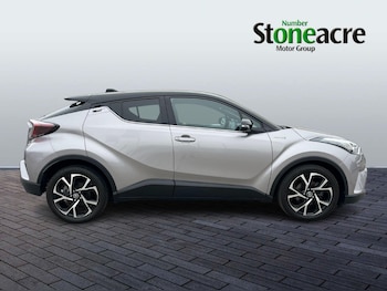 Used Toyota C-HR 2017 for sale - 79237154: Photo