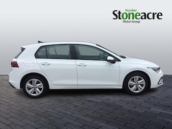 Used Volkswagen Golf 2023 for sale - 76175674: Photo 2