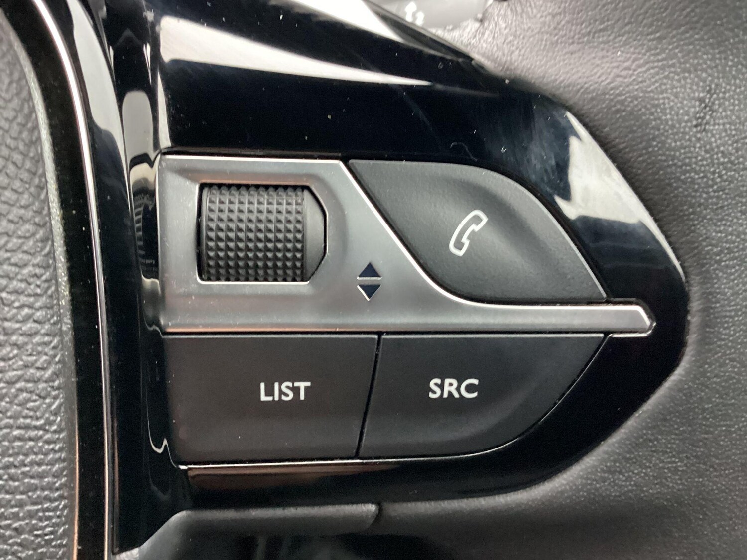 Used Peugeot 2008 2024 for sale - 77478525: Photo 28