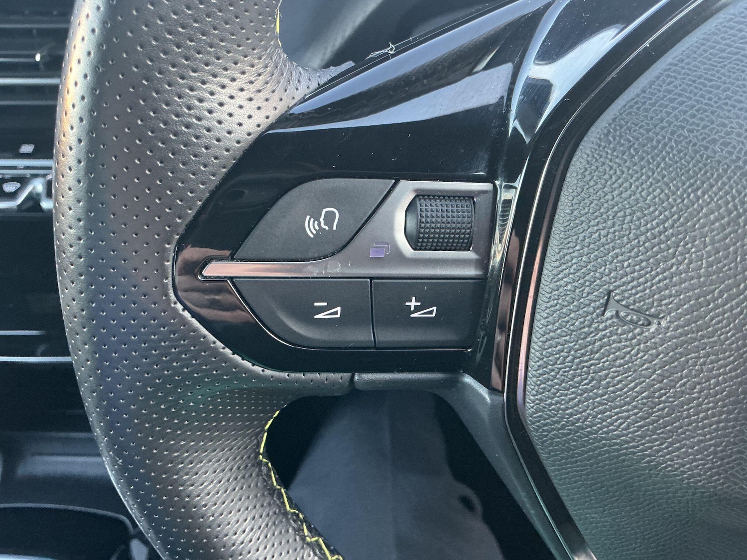 Used Peugeot 208 2022 for sale - 77215216: Photo 40