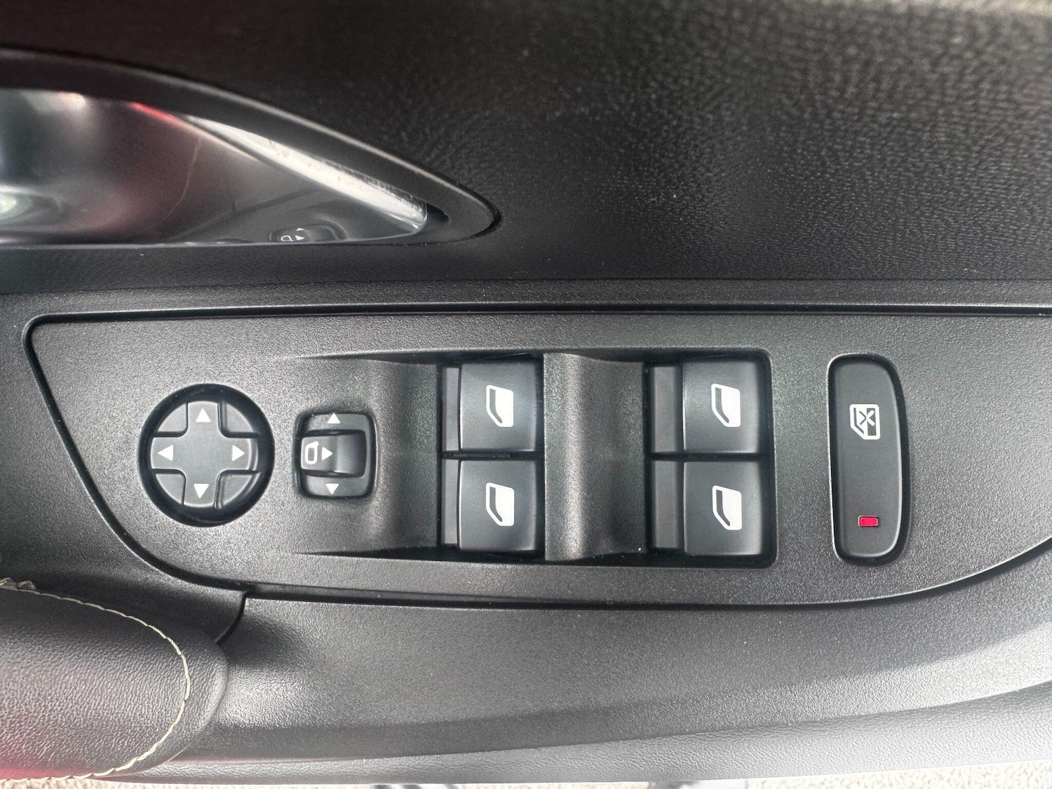 Used Peugeot 2008 for sale - 76485990: Photo 30