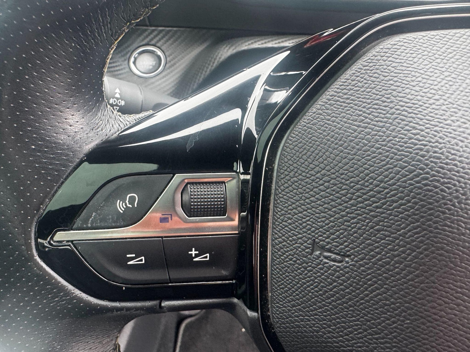 Used Peugeot 2008 for sale - 76485990: Photo 37