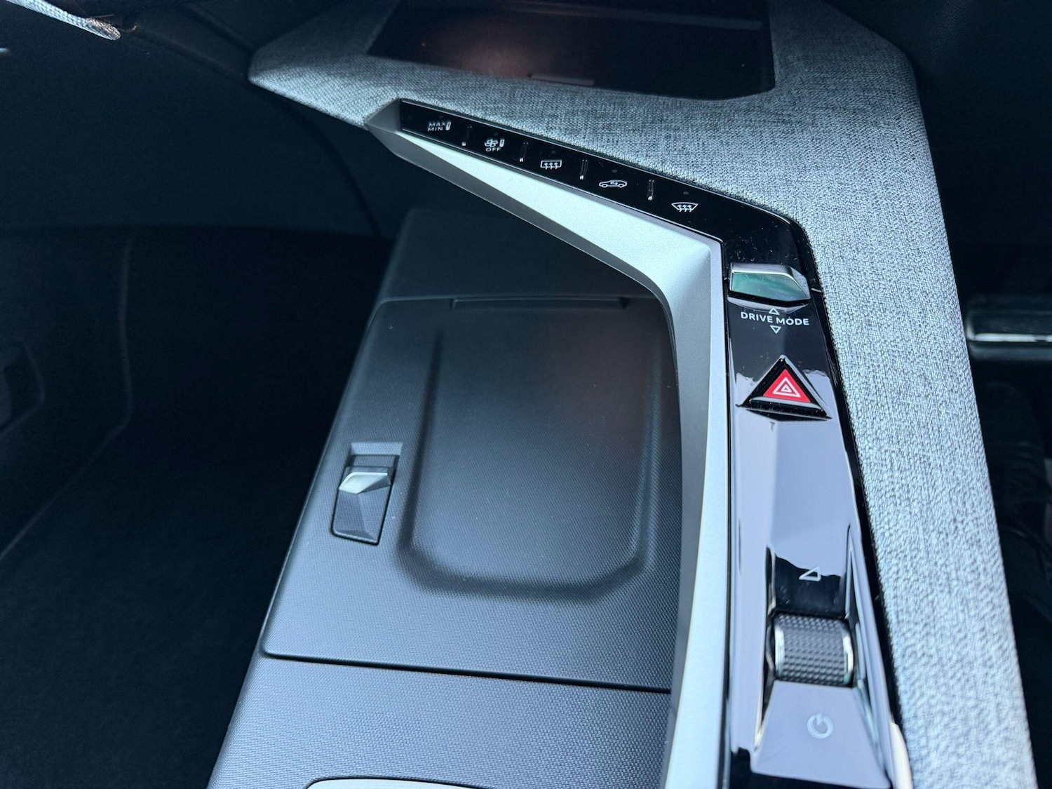 Used Peugeot 3008 2025 for sale - 76936071: Photo 53