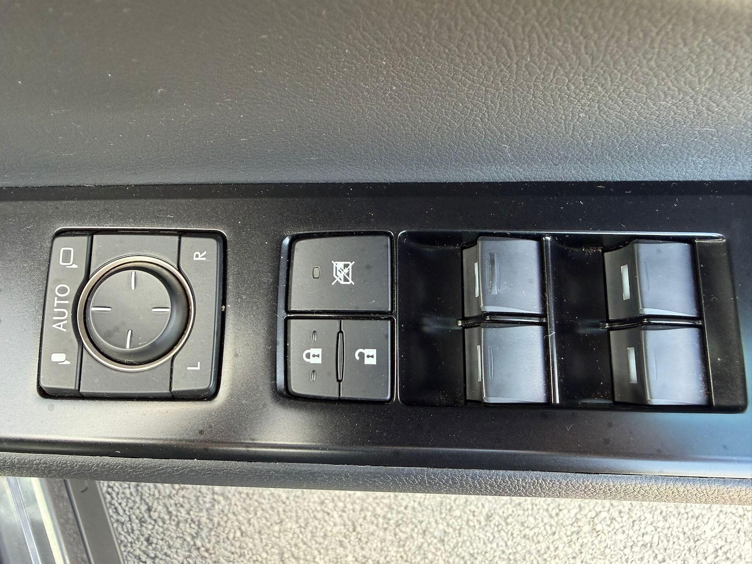 Used Lexus UX 2023 for sale - 78147930: Photo 18