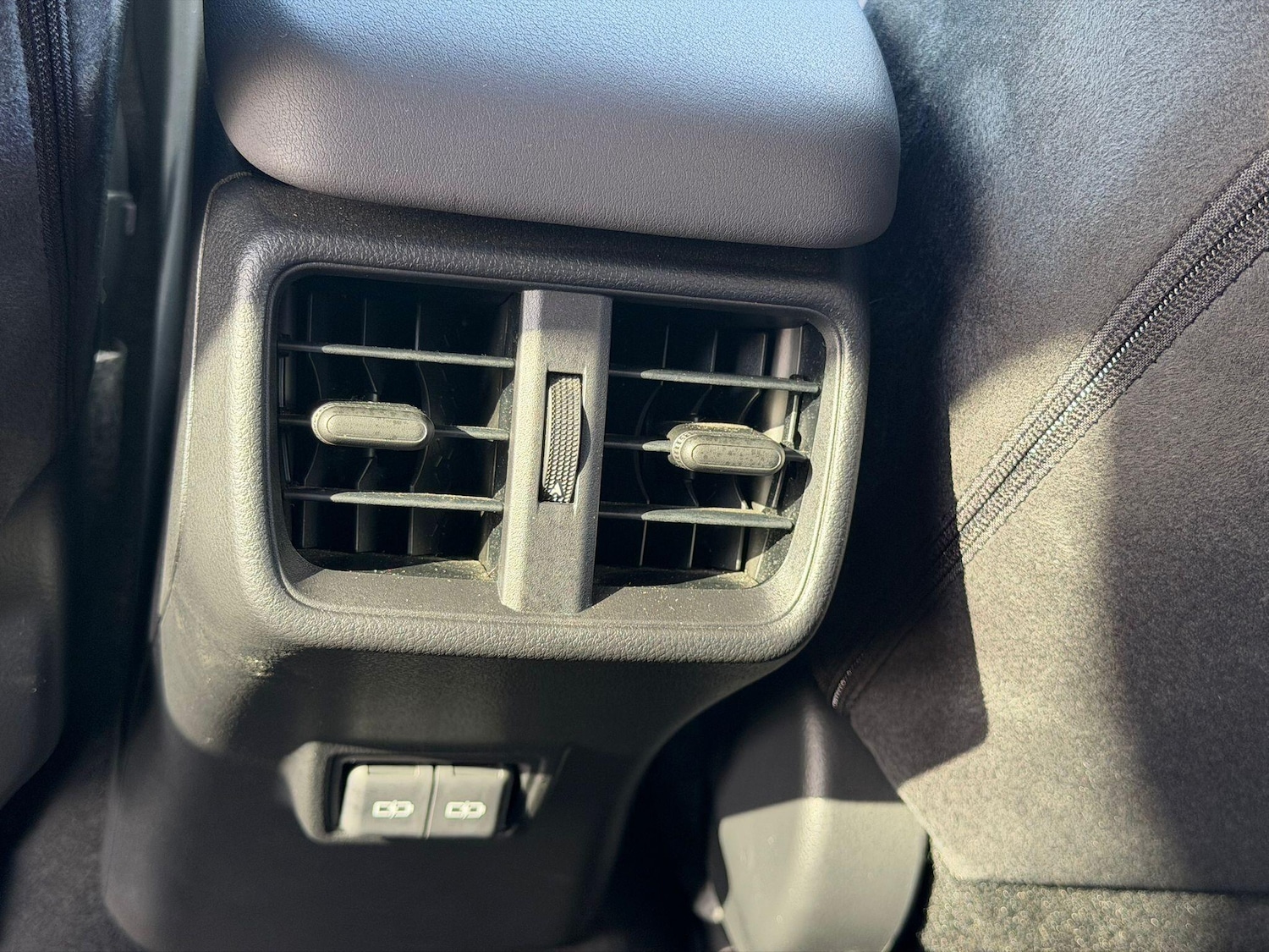 Used Lexus UX 2023 for sale - 78147930: Photo 31