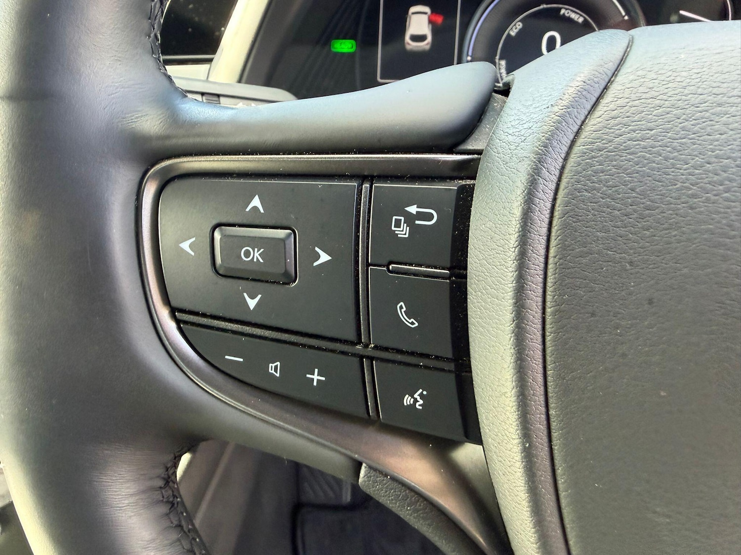 Used Lexus UX 2023 for sale - 78147930: Photo 41