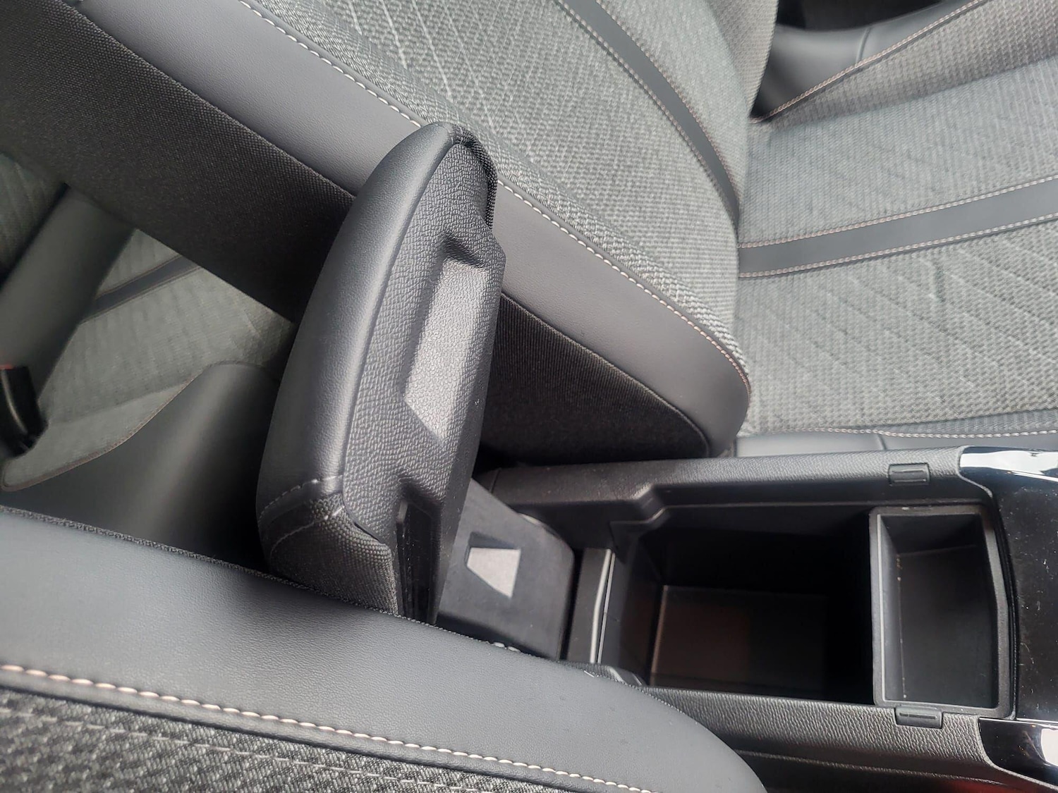 Used Peugeot 208 2025 for sale - 78148319: Photo 21