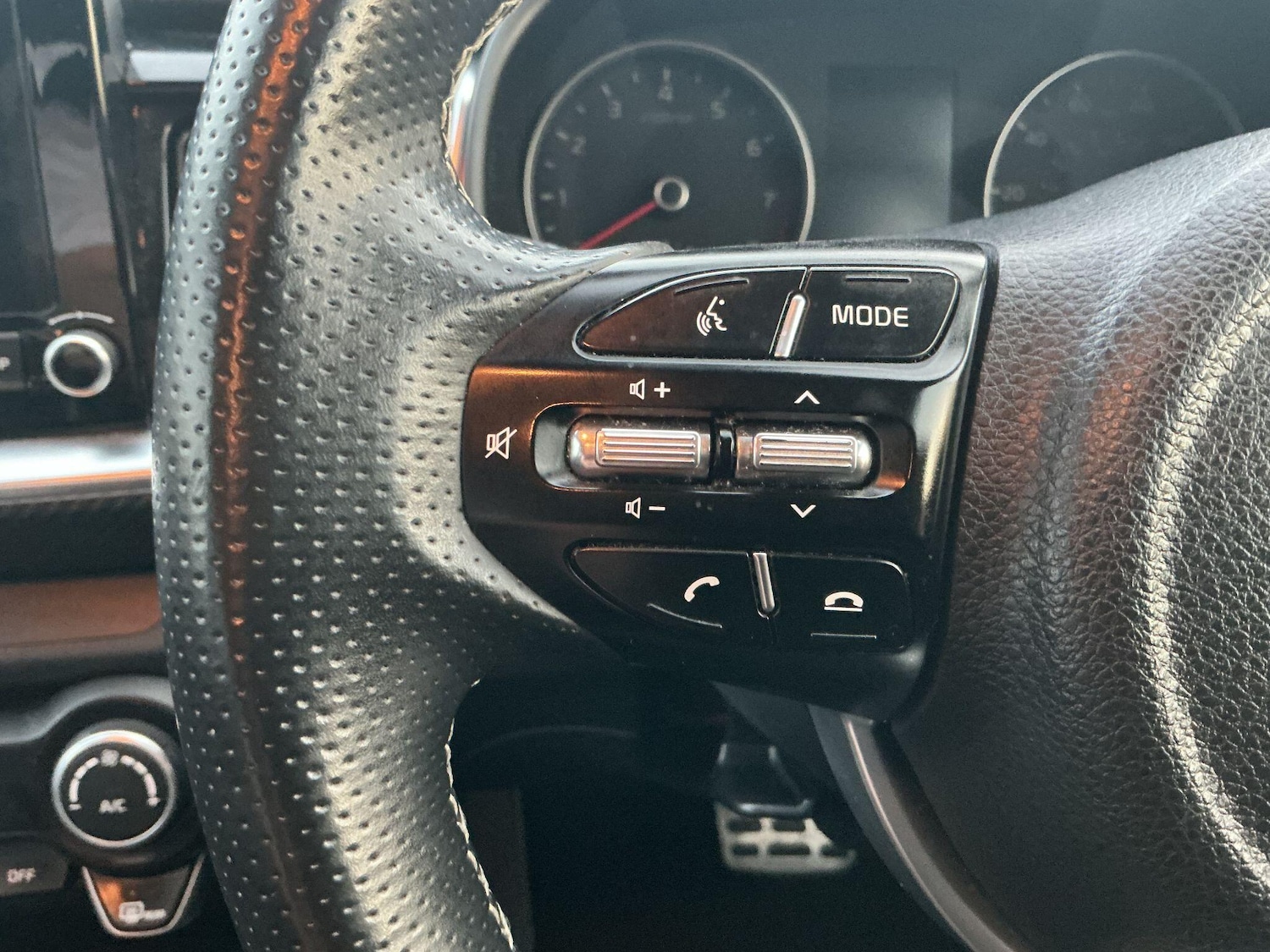 Used Kia Stonic 2022 for sale - 77377388: Photo 13