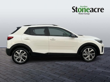 Used Kia Stonic 2022 for sale - 77377388: Photo